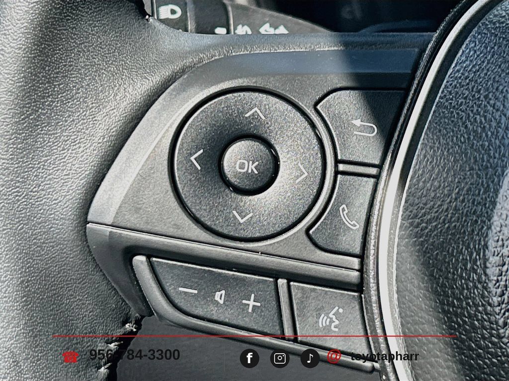 Used 2025 Toyota Corolla Cross AWD Hybrid w/ Convenience Package image 9