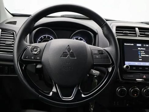Used 2025 Mitsubishi Outlander Sport LE AWD/4WD image 20