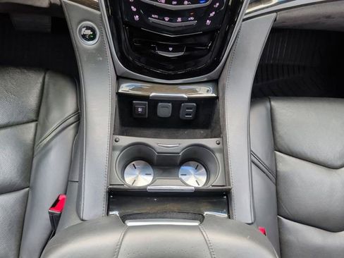 Used 2019 Cadillac Escalade ESV Platinum image 11
