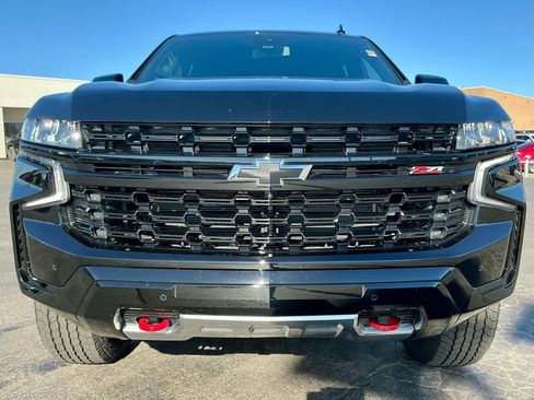 Used 2024 Chevrolet Tahoe Z71 w/ Luxury Package image 9