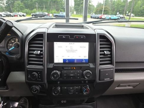 Used 2020 Ford F150 XLT w/ Heavy-Duty Payload Package AWD/4WD image 48