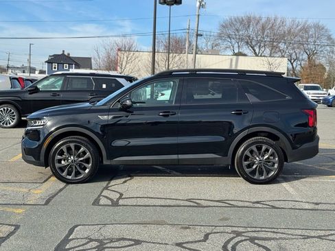 Used 2023 Kia Sorento X-Line EX image 2