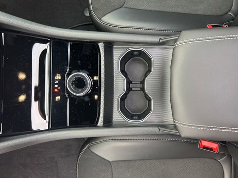 New 2025 Jeep Grand Cherokee Altitude image 27