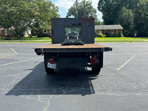 Used 2006 Ford F350 2WD Regular Cab Super Duty image 6