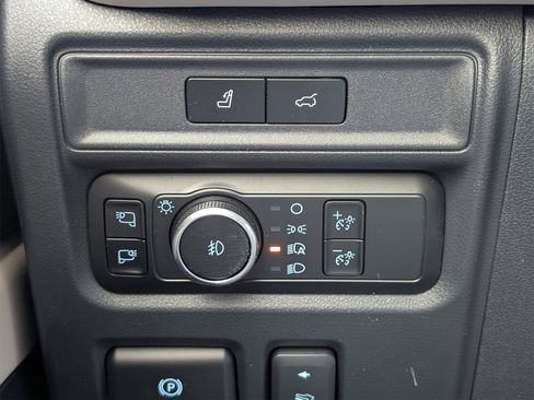 Used 2024 Ford Expedition Max Platinum image 24