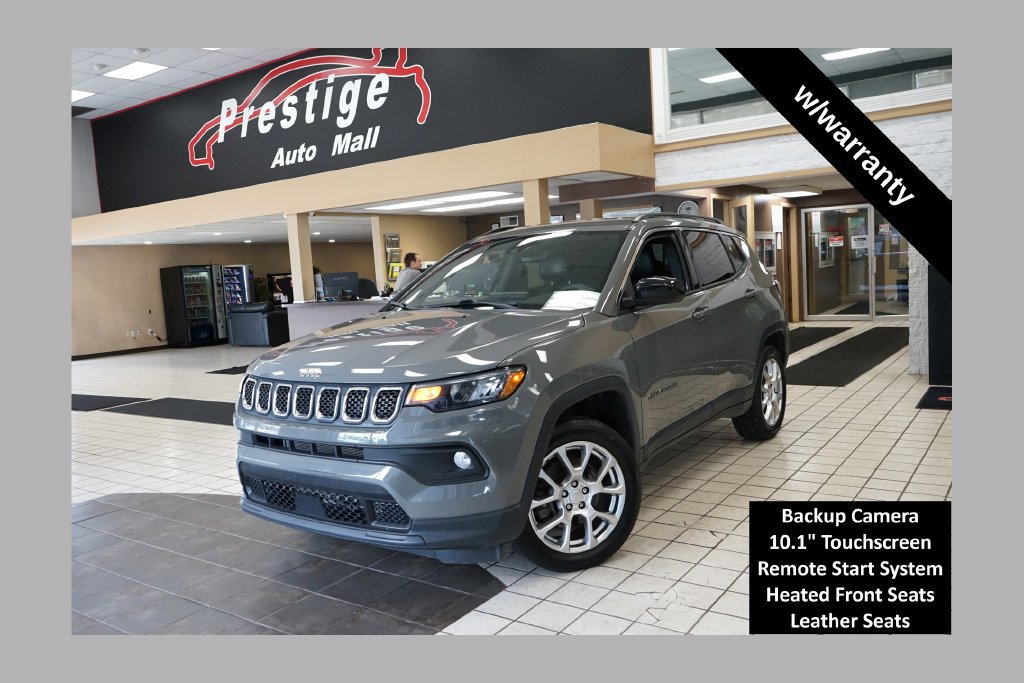 Used 2023 Jeep Compass Latitude AWD/4WD image 1