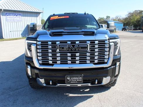 Used 2024 GMC Sierra 3500 Denali w/ Denali Reserve Package image 2