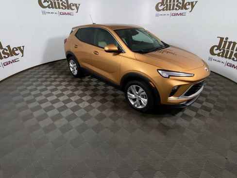 Certified 2024 Buick Encore GX Preferred w/ Comfort Package AWD/4WD image 2