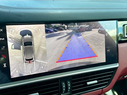 Used 2023 Porsche Cayenne image 15