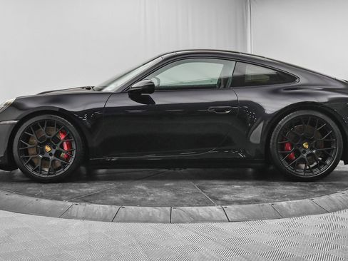 Used 2024 Porsche 911 Carrera S image 4