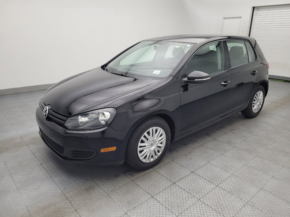 Used 2014 Volkswagen Golf 4-Door FWD image 2