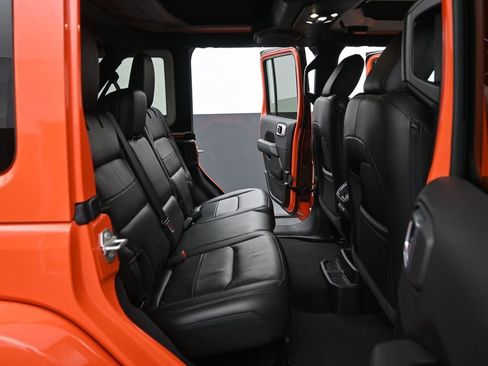 Used 2023 Jeep Wrangler Altitude image 15