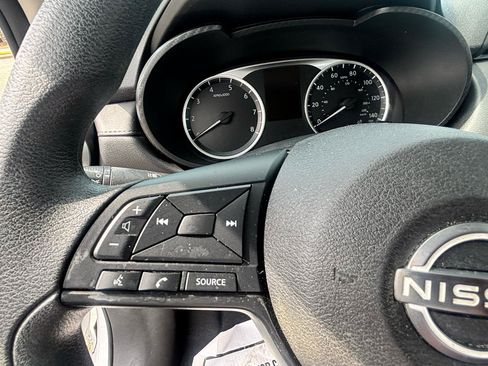 Used 2024 Nissan Versa S FWD image 32