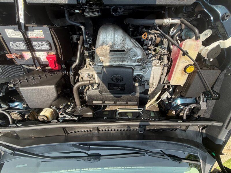 Used 2017 Toyota RAV4 Limited w/ Carpet Mat Package AWD/4WD image 29