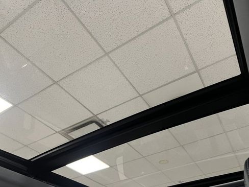 Used 2024 Ford F350 Limited w/ FX4 Off-Road Package image 41