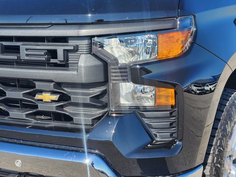 Used 2025 Chevrolet Silverado 1500 W/T w/ WT Value Package AWD/4WD image 8