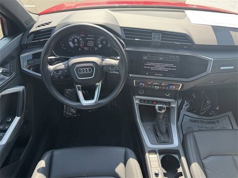 Certified 2022 Audi Q3 2.0T Premium w/ Convenience Package image 14