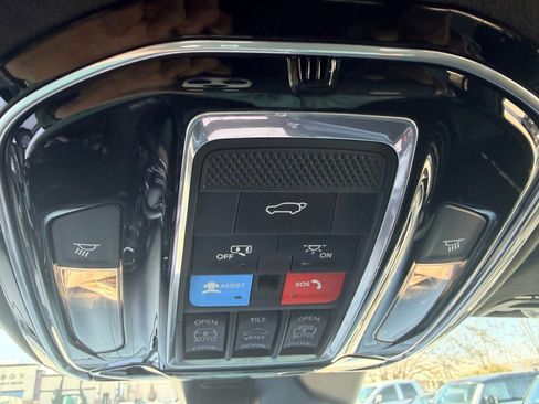 Used 2024 Jeep Grand Wagoneer L Series II w/ Quick Order Packagew 28T image 19