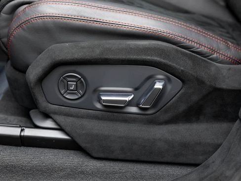 Used 2023 Lamborghini Urus Performante image 28