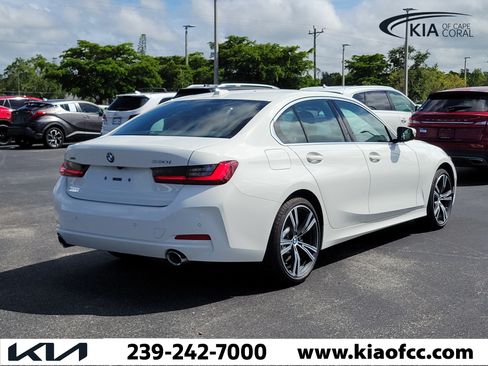 Used 2024 BMW 330i xDrive Sedan w/ Convenience Package AWD/4WD image 5