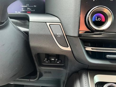 Used 2024 Lexus GX 550 AWD/4WD image 20