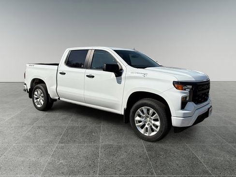 Certified 2024 Chevrolet Silverado 1500 Custom AWD/4WD image 7