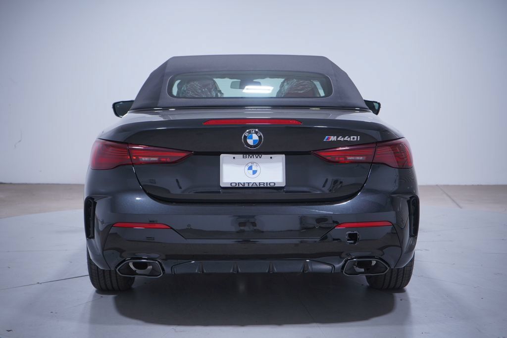 Used 2026 BMW M440i Convertible w/ Parking Assistance Package RWD image 5