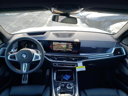 New 2026 BMW X5 M60i w/ Executive Package AWD/4WD image 8