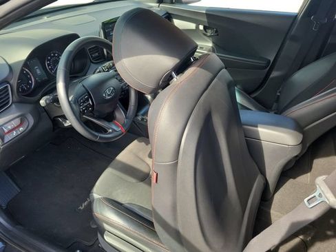 Used 2020 Hyundai Veloster 2.0 Premium FWD image 28