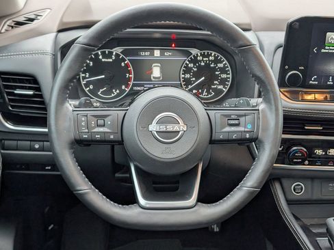 Used 2023 Nissan Rogue SL w/ SL Premium Package image 13