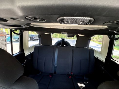 Used 2014 Jeep Wrangler Unlimited Sport w/ Quick Order Package 24S AWD/4WD image 24