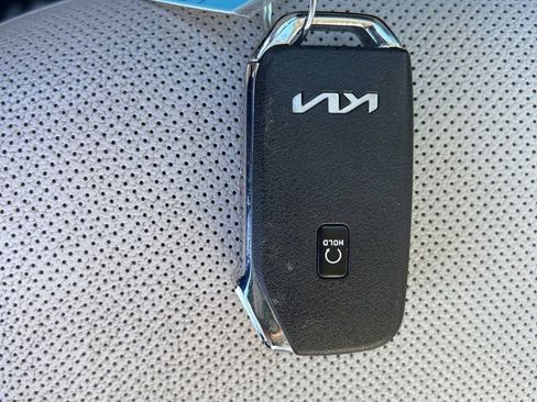 Used 2023 Kia Sportage EX image 28