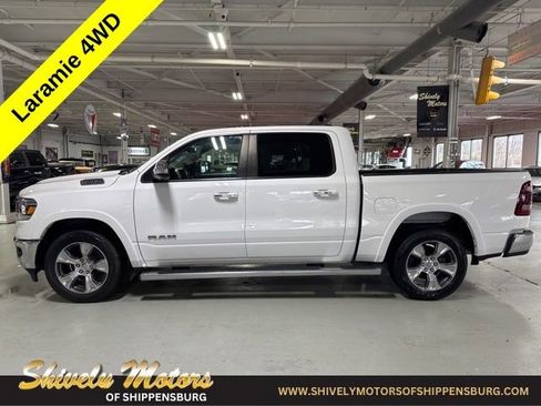 Used 2022 RAM 1500 Laramie AWD/4WD image 2