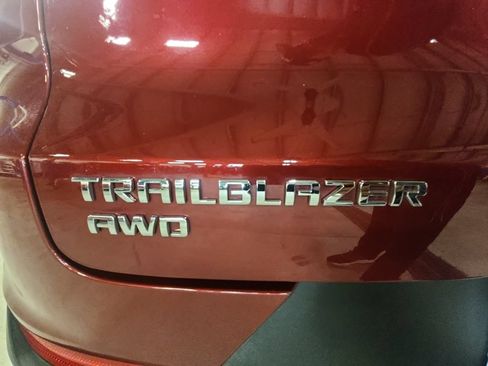 Certified 2024 Chevrolet TrailBlazer LT w/ LT Cold Weather Package AWD/4WD image 37