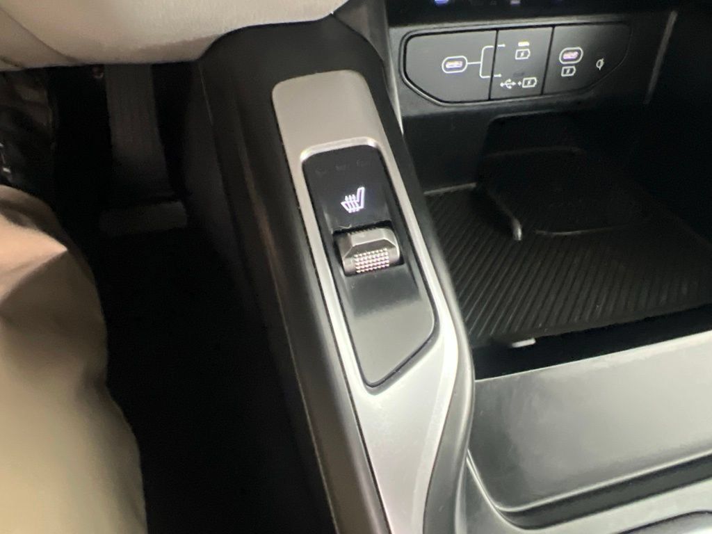 Certified 2024 Kia Sorento S w/ Panoramic Sunroof Package FWD image 55
