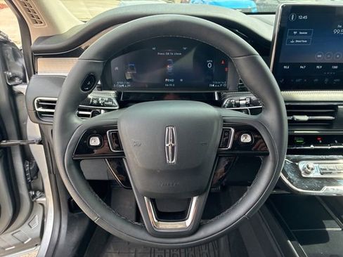 Used 2024 Lincoln Corsair AWD image 30