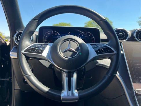 Used 2025 Mercedes-Benz C 300 4MATIC Sedan image 31