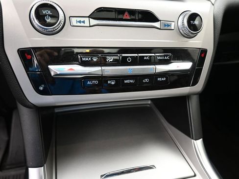 Used 2023 Ford Explorer Timberline image 14