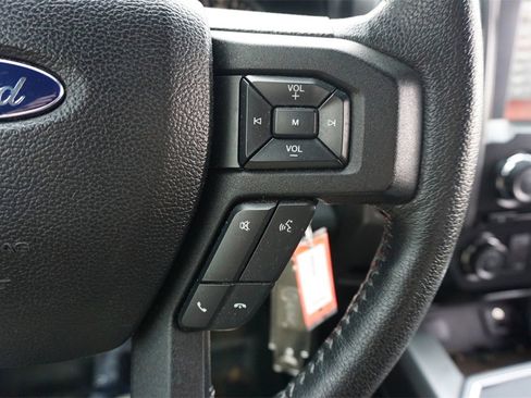 Used 2015 Ford F150 XLT w/ Equipment Group 302A Luxury image 7