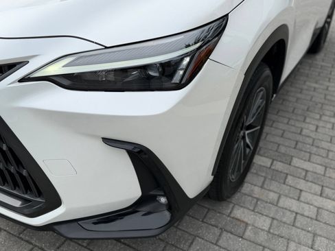 Used 2024 Lexus NX 250 FWD w/ Towing Package (2000 Lbs) image 27