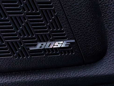 Used 2025 Kia Carnival SX Prestige image 4