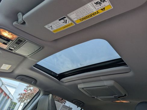 Used 2022 Honda Pilot Touring image 21