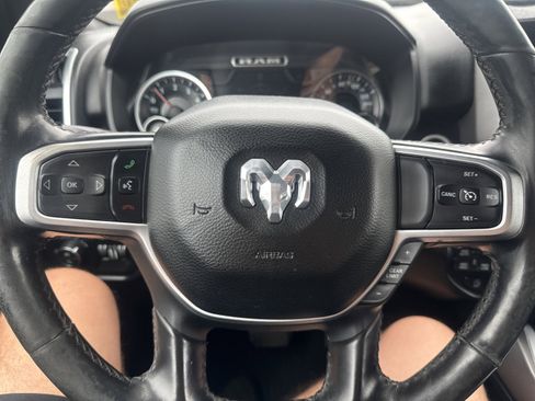 Used 2019 RAM 1500 Big Horn AWD/4WD image 23