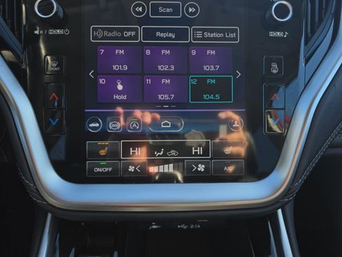 Used 2022 Subaru Outback Limited image 21