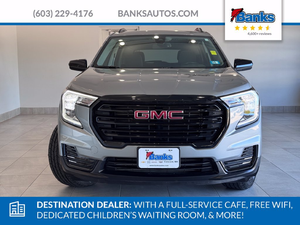 Certified 2023 GMC Terrain SLE w/ Elevation Edition AWD/4WD image 3