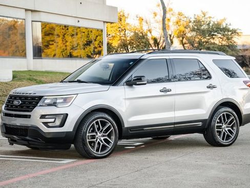 Used 2016 Ford Explorer Sport w/ Equipment Group 401A image 46