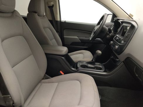 Used 2019 Chevrolet Colorado W/T RWD image 21