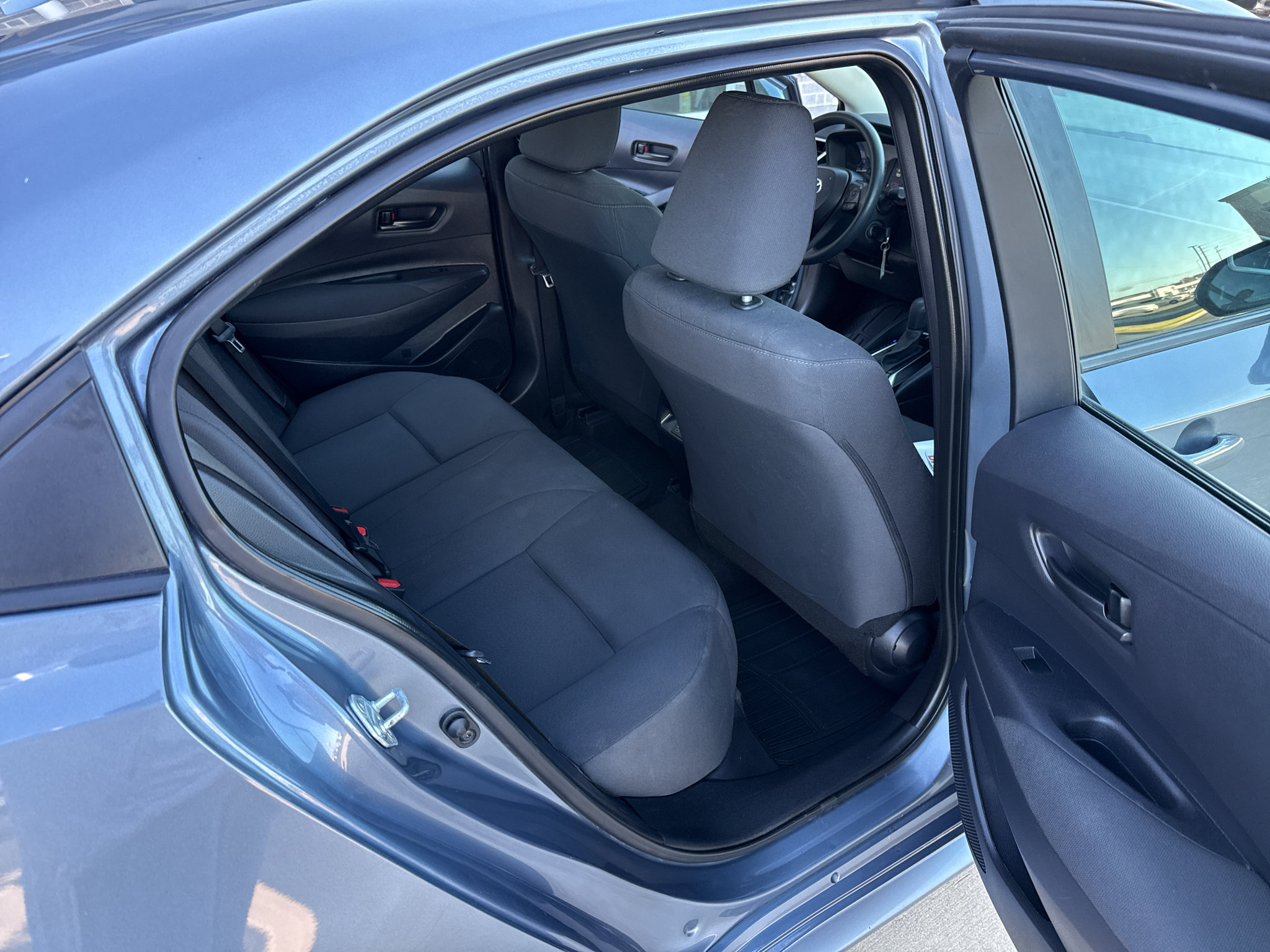 Used 2024 Toyota Corolla LE FWD image 19