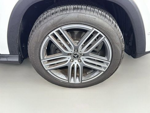 Certified 2024 Mercedes-Benz GLS 450 4MATIC image 36