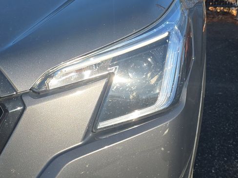 Used 2023 Subaru Forester Premium image 7